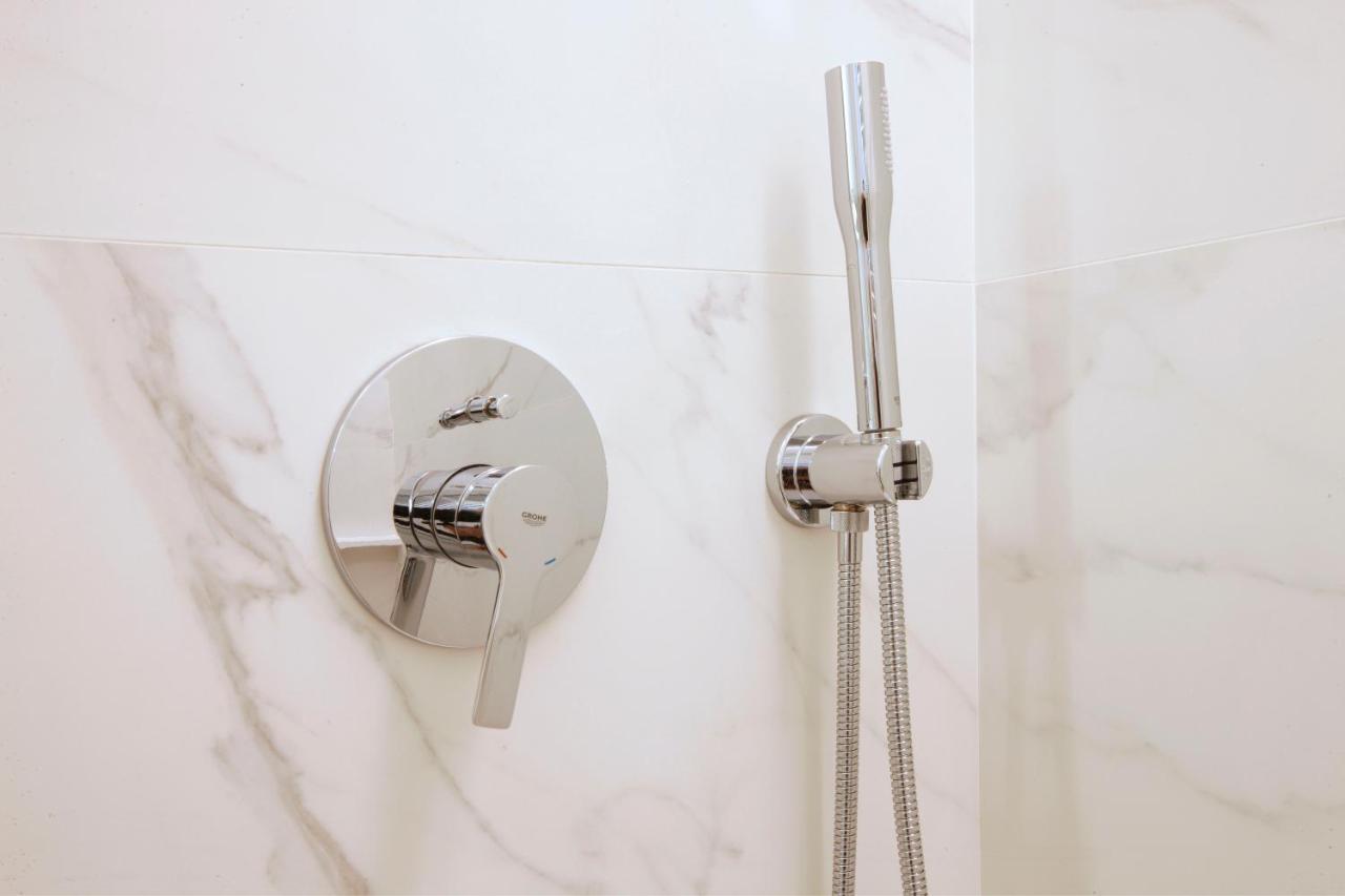 Tirso Suite Madrid Ngoại thất bức ảnh