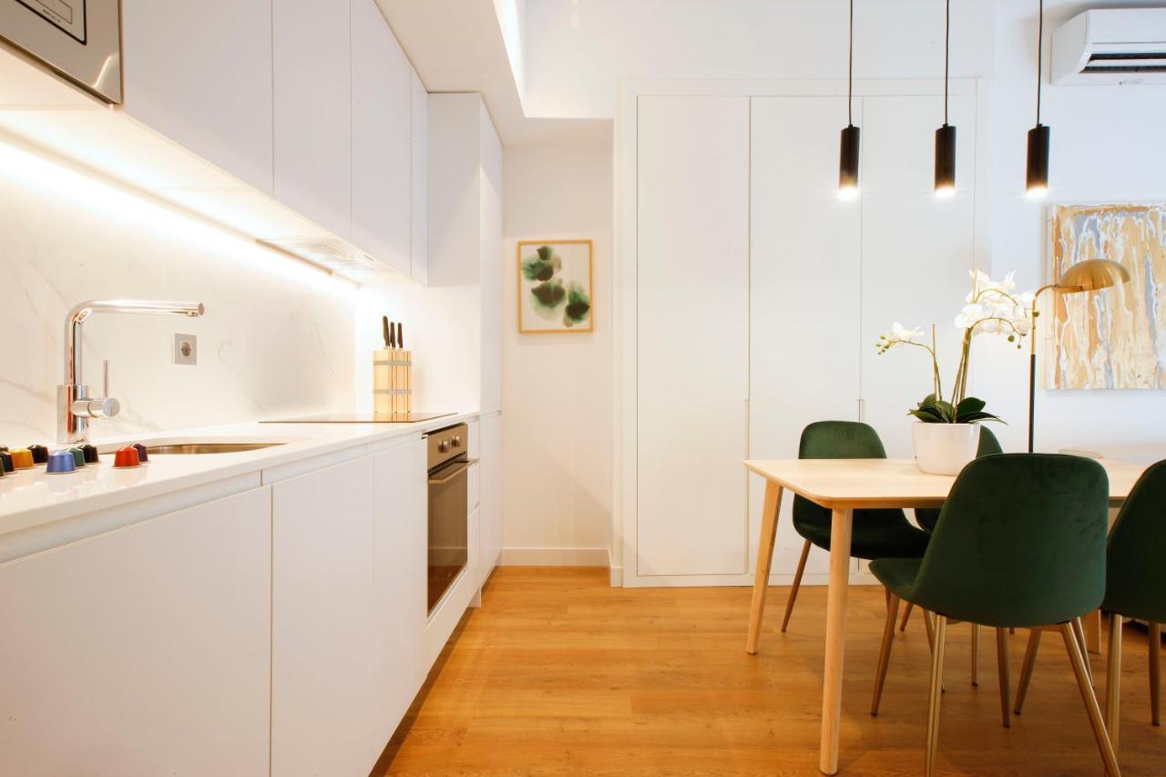 Tirso Suite Madrid Ngoại thất bức ảnh
