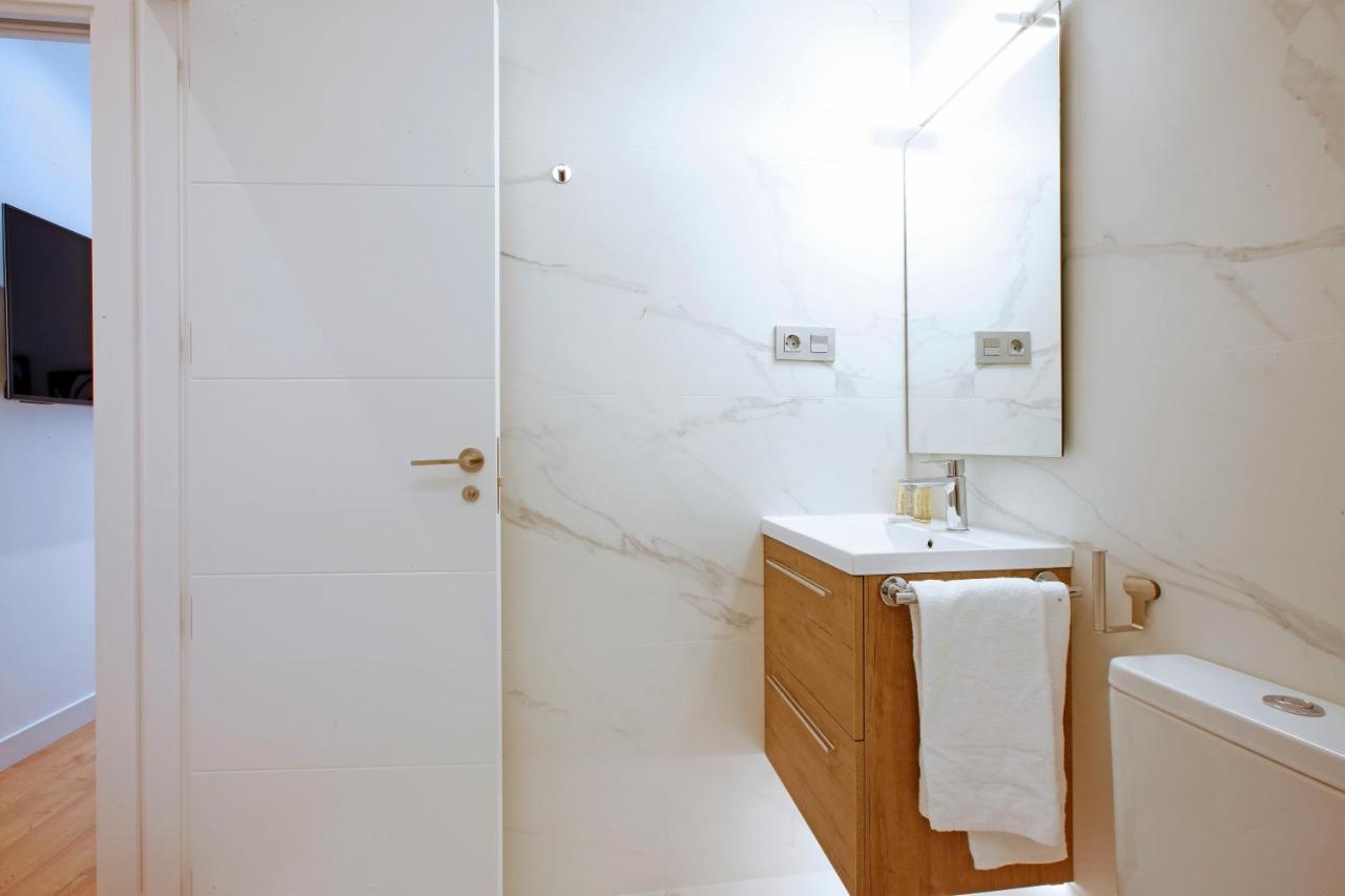 Tirso Suite Madrid Ngoại thất bức ảnh